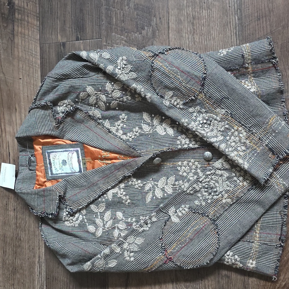 Paparazzi Embroidered Distress Grey Tan Blazer